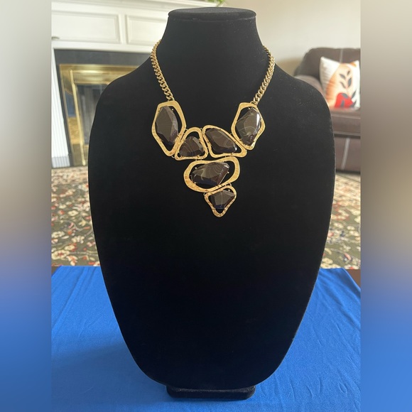 Jewelry - Necklace